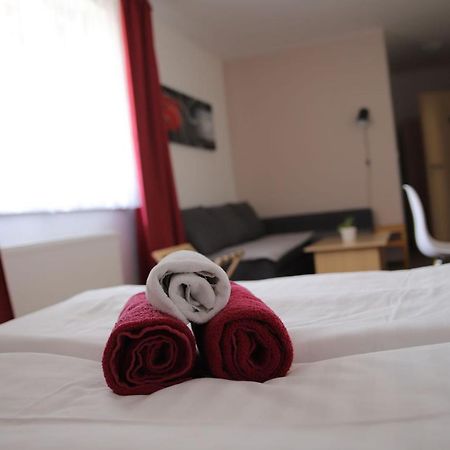 Penzion Amfik Bukovina Popovice  Экстерьер фото