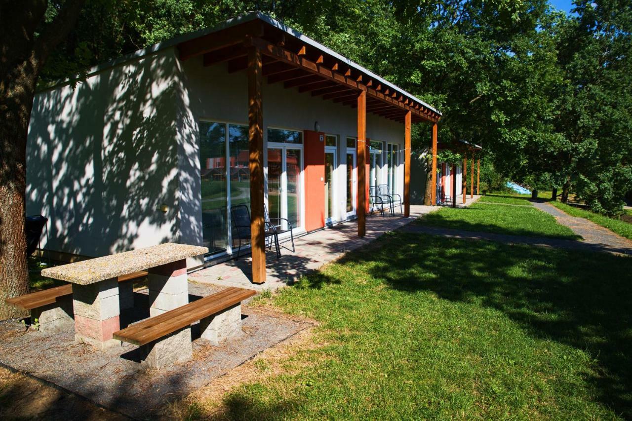 Penzion Amfik Bukovina Popovice  Экстерьер фото